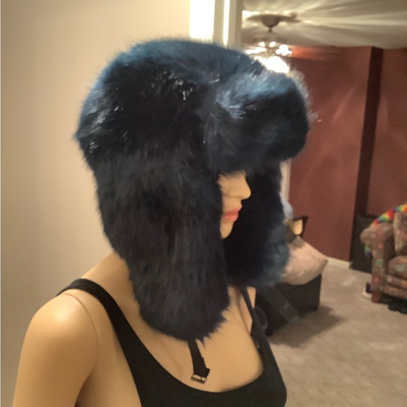 Fabulous Furs Women's Blue Faux Fur Trapper Hat - Picture 2 of 13